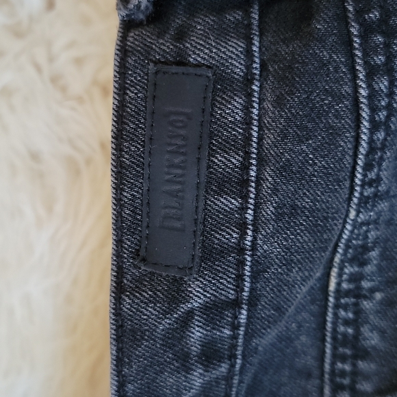 BLANK NYC Distressed Studded Frayed Edge Black Wash Denim Boho Mini Skirt - Picture 8 of 11